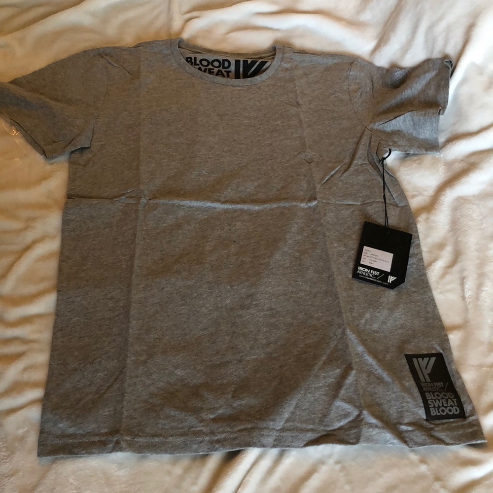 Iron Fist Kettle Bell Reactive Tee, size M NWT